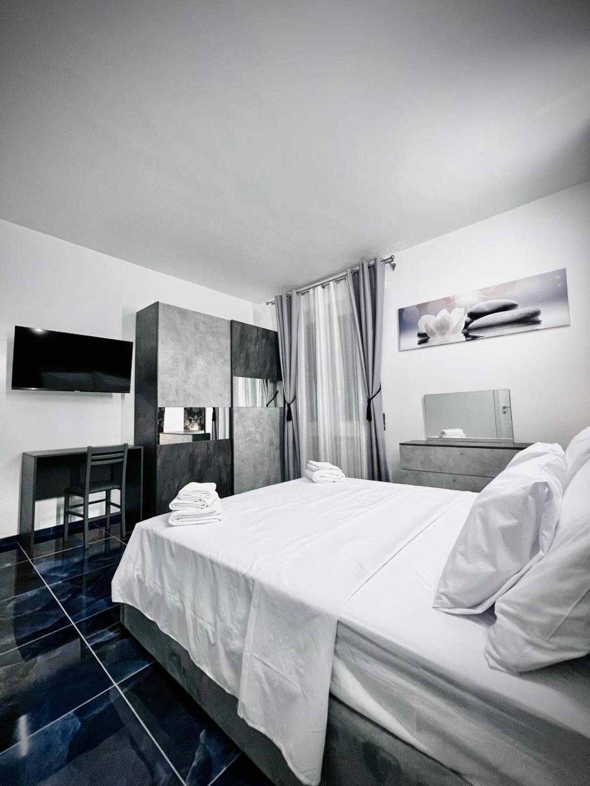 Seven Nights Bologna Bed and Breakfast Buitenkant foto